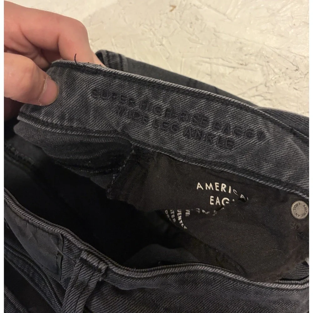 American Eagle Women's Super High Rise Baggy Wide Leg Ankle Jeans Size 4 Regular